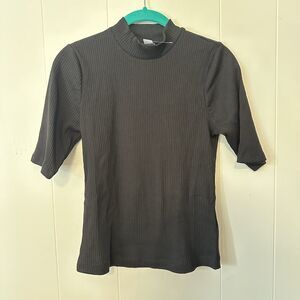 Old Navy Medium Mock Neck Ribbed Elbow Sleeve Shirt.